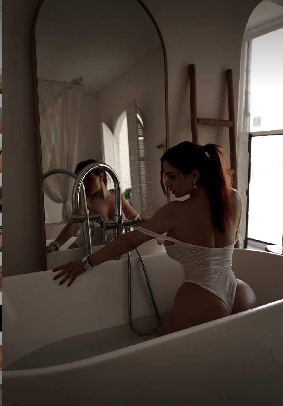 A playful frame from Miranda Faith nude — online in Valletta