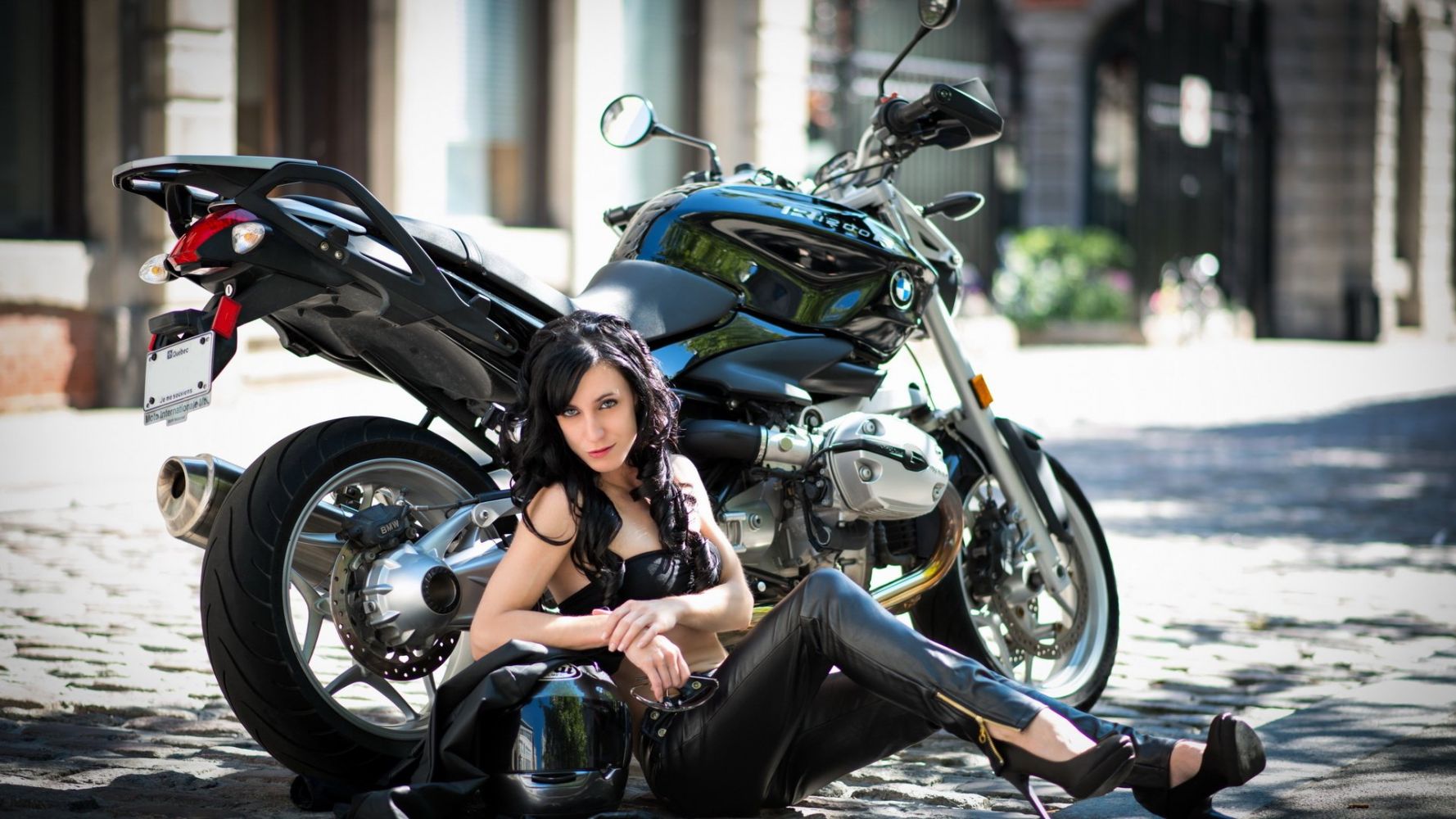 European women on bikes in Valletta