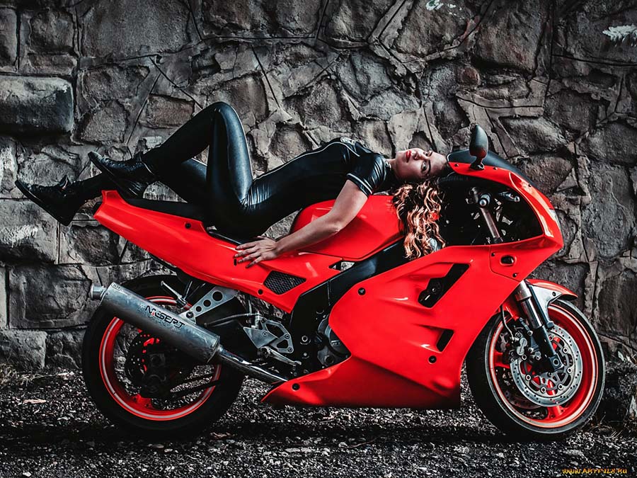 Beautiful girl Beautiful girls and motorcycles in Valletta